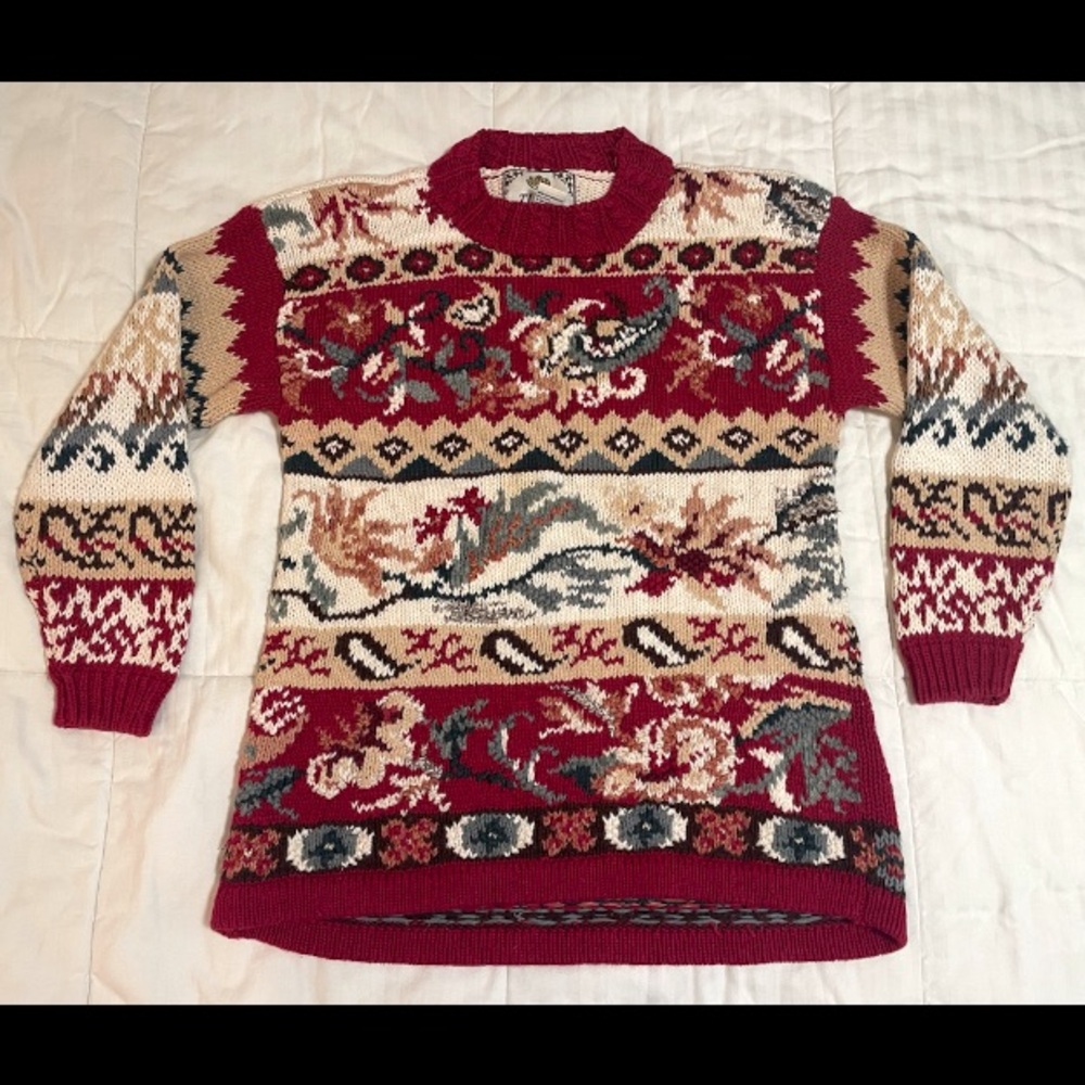 Vintage Tiara International Crewneck Sweater Floral Print Red White Pink Size S
